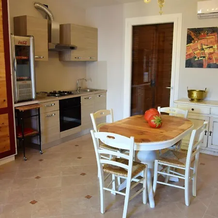 Cosy In D'ezzelino With Private Garden *